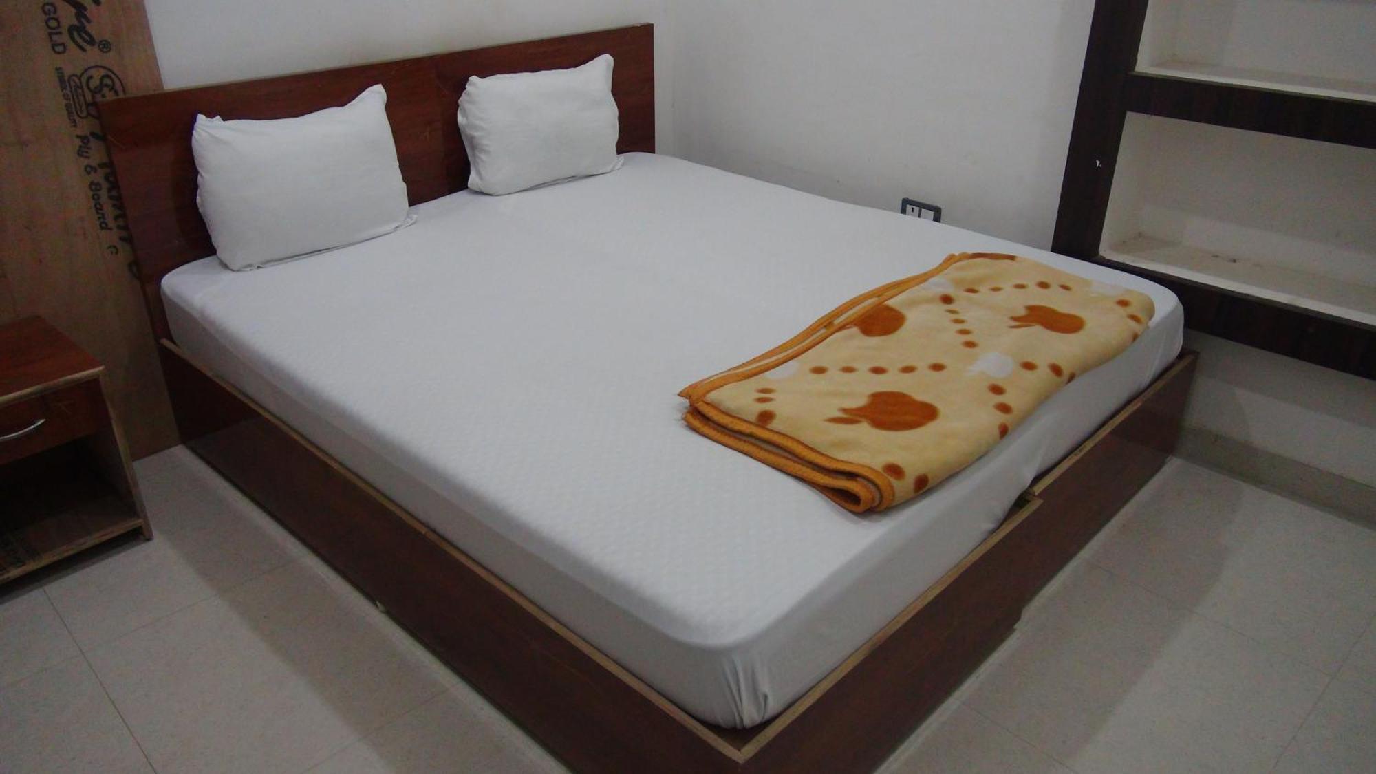 Khajuraho Hostel Eksteriør bilde