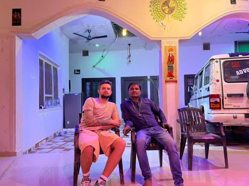 Khajuraho Hostel Eksteriør bilde